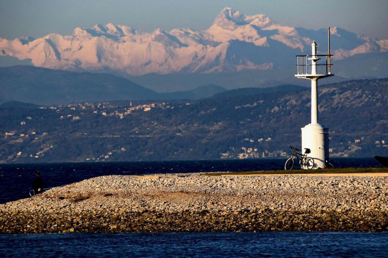 Appartamento Sonce Izola Esterno foto
