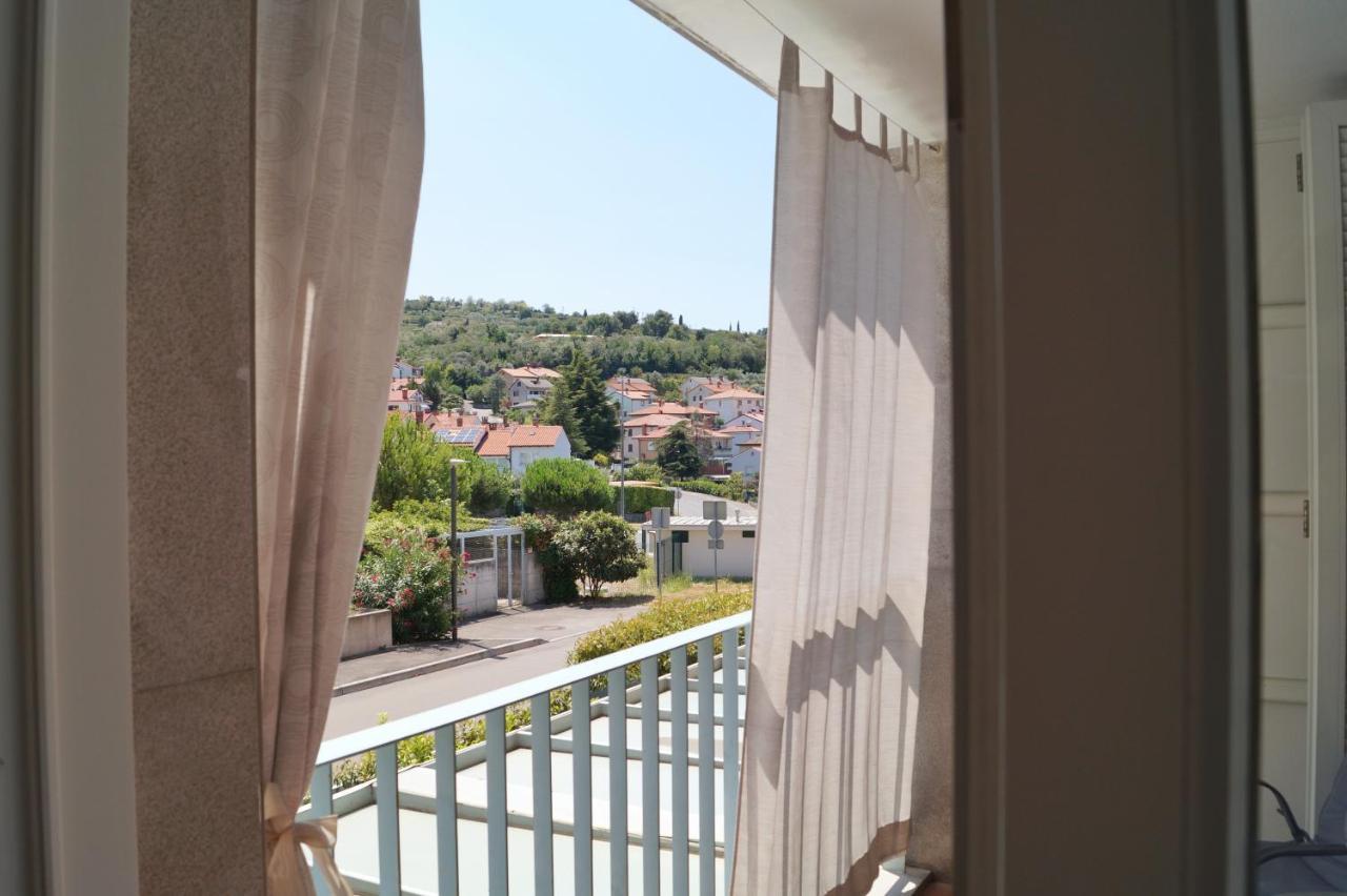 Appartamento Sonce Izola Esterno foto
